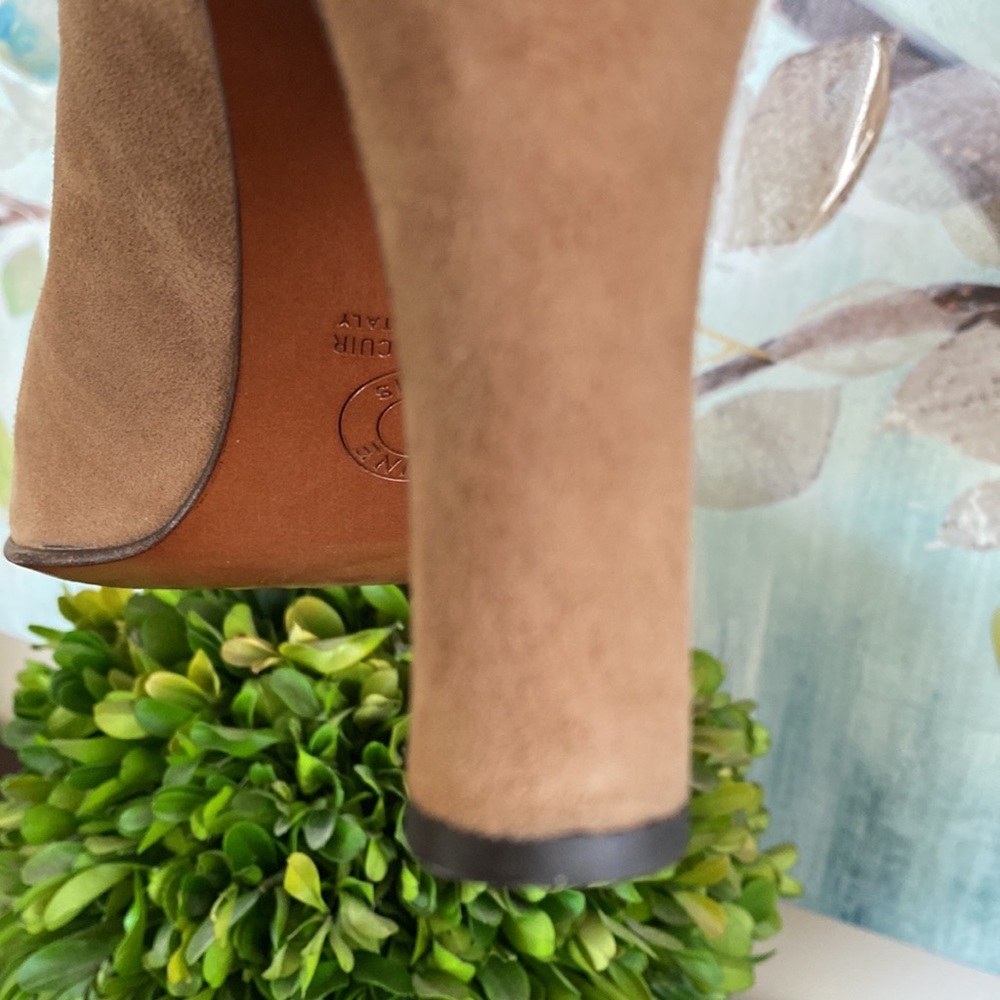 CELINE Paris CLASSIC SUEDE TAN PUMPS SIZE 39.5 ๐EUC๐ - Picture 12 of 17